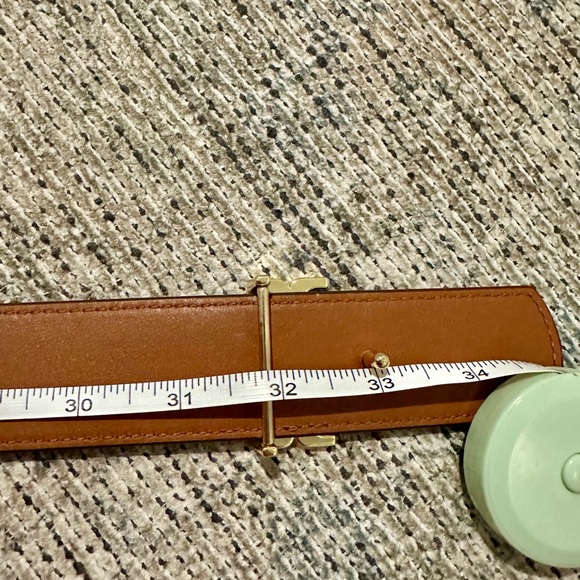 Tory Burch Reversible Black and Brown Belt with Gold Logo Buckle - Picture 4 of 6